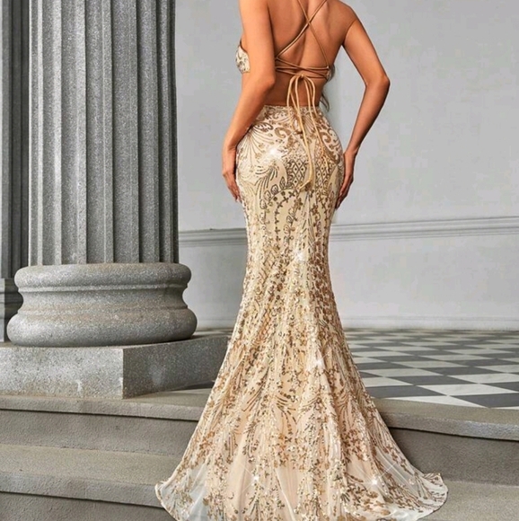 Elegant Sexy Luxurious Champagne-Colored Beaded Straps Side Cutout Evening Dress - Picture 1 of 7